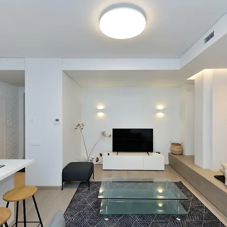 Fashion One Bedroom In City Centre Διαμέρισμα *